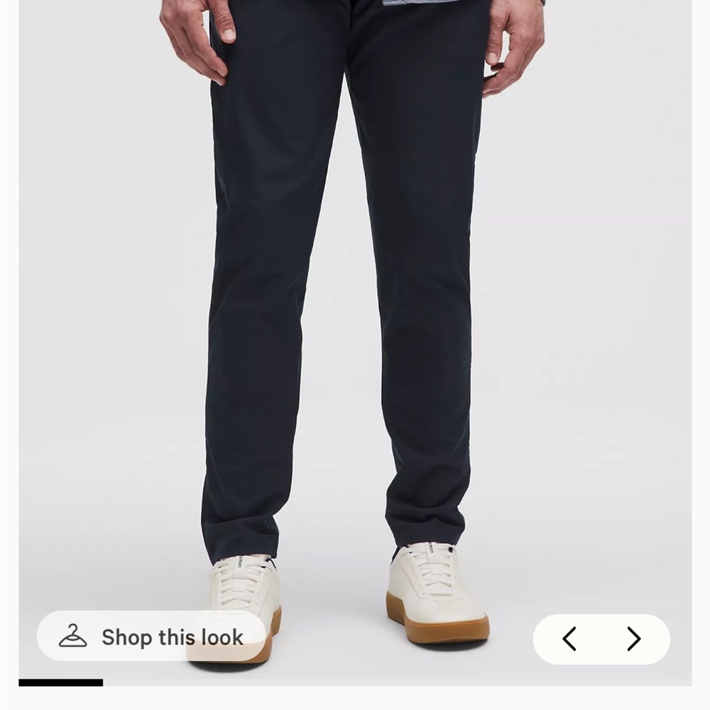 ABC Slim-Fit Trouser 32
Smooth Twill